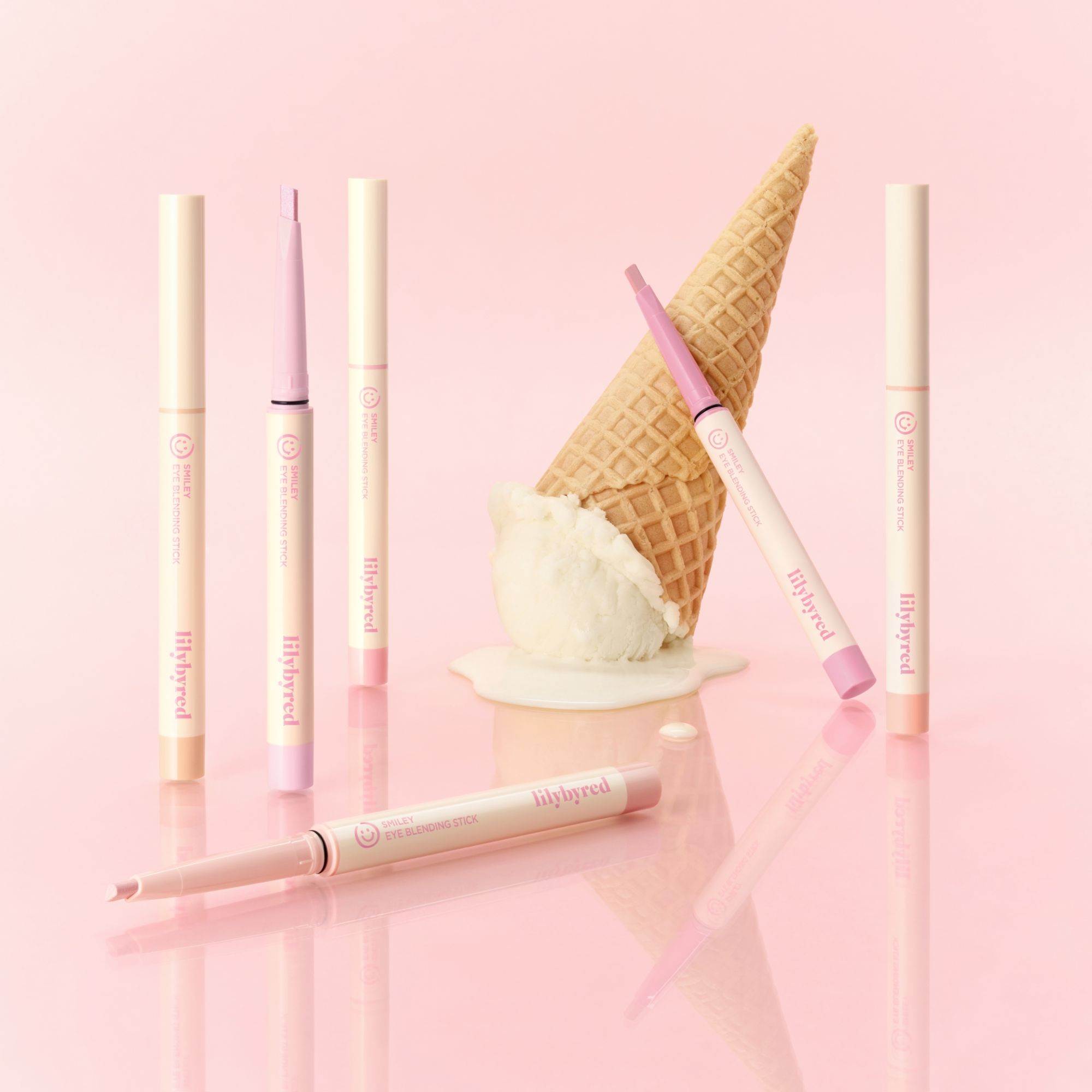 Sáp Kẻ Bọng Mắt Lilybyred Smiley Eye Blending Stick 0.22g